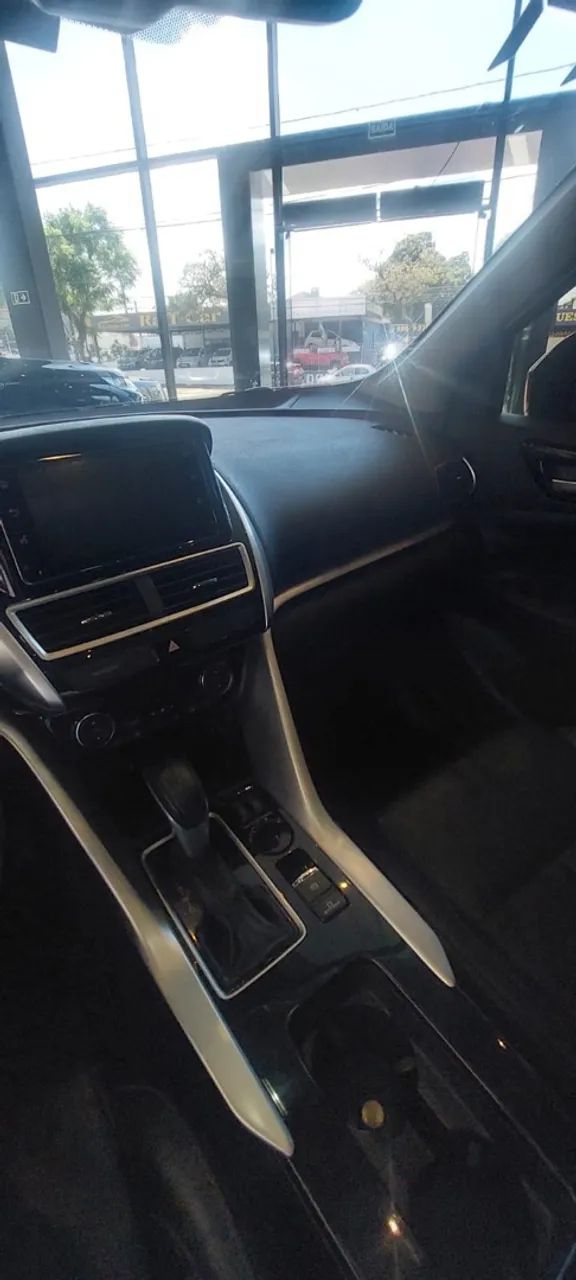 Mitsubishi Eclipse Cross HPE-S 1.5 16V 165cv Aut. 2019 - Foto 5