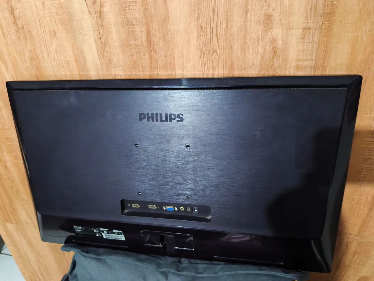 Vendo monitor Philips 28 polegadas com suporte  - Foto 3