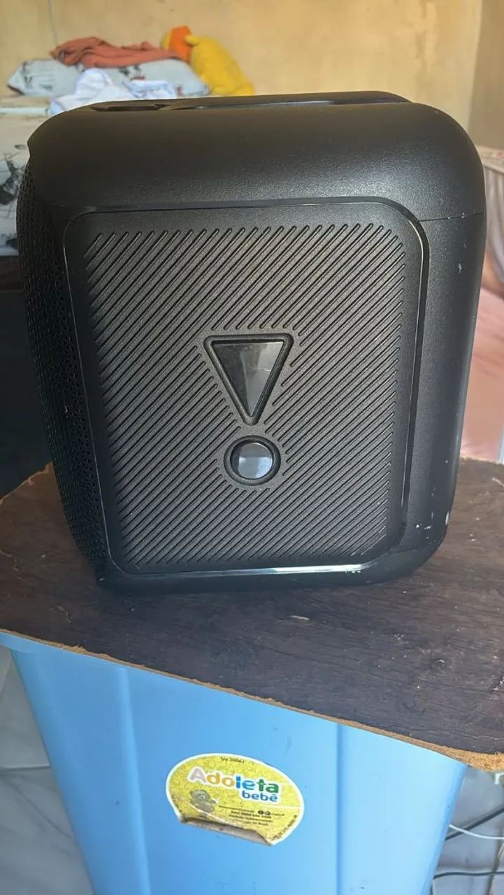 vende-se uma caixa de som JBL original número pra contato *01 - Foto 3
