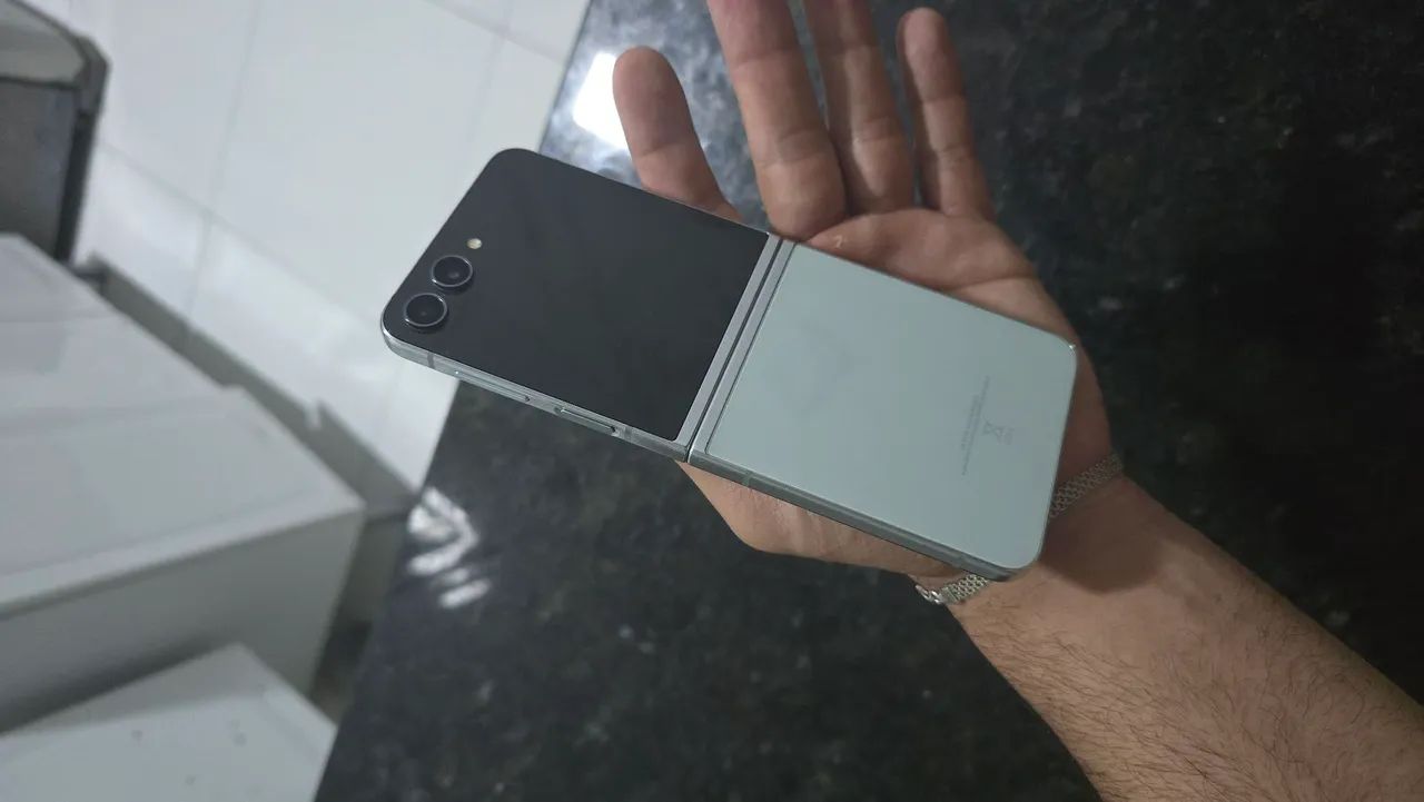 Galax z flip 5 - Foto 2