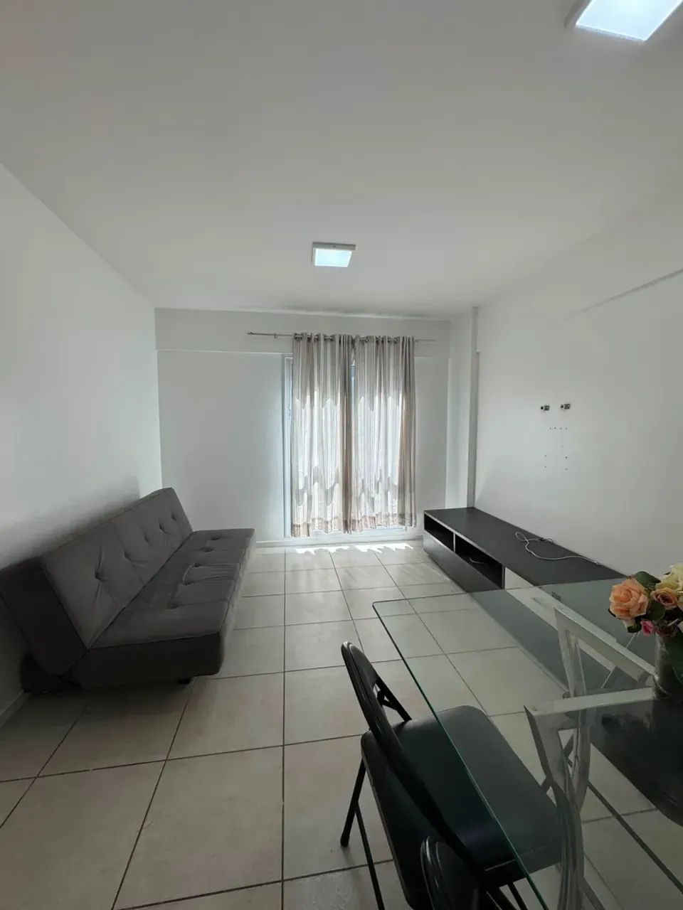 Vendo Apto Quarto e Sala Mobiliado no JTR - Foto 2