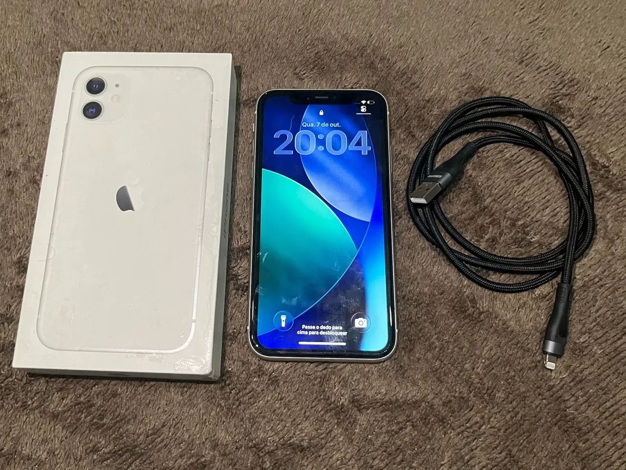 iPhone 11 de 64gb todo original, funcionando tudo perfeitamente!!