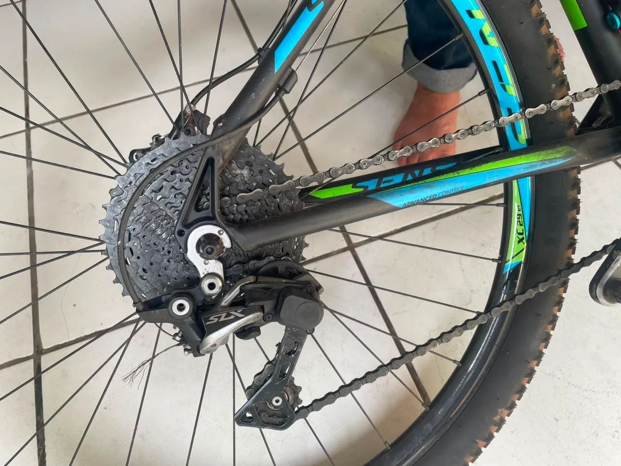 Bicicleta aro 29 para vender logo - Foto 4