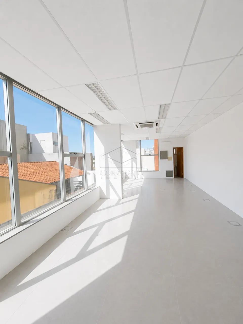 EDIFICIO COMERCIAL DINAMICA - EXCELENTE SALA COM 73,28M² EM LOCALIZAÇÃO PRIVILEGIADA - Foto 2