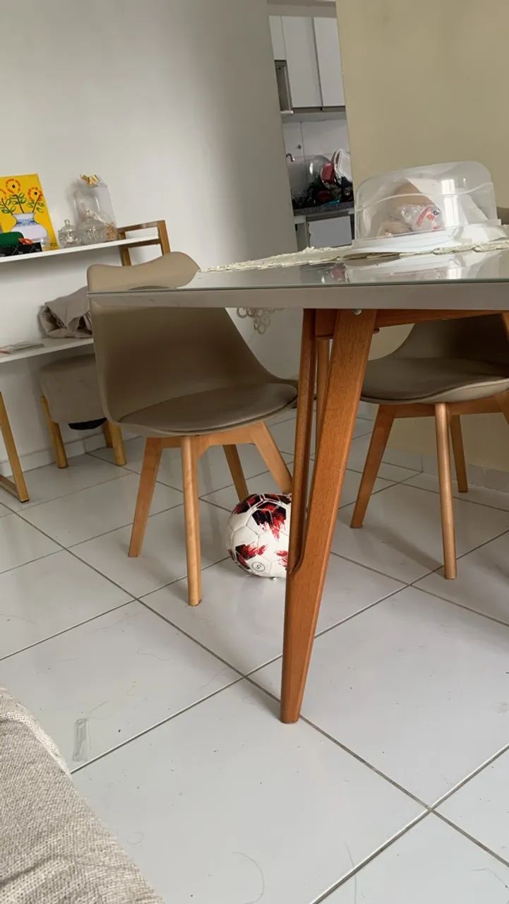 Mesa com 4 cadeiras  - Foto 4