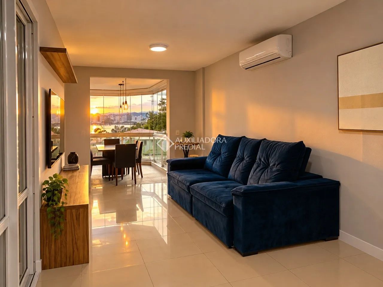 Apartamento com 2 dormitórios, suíte e vista mar no Abraão - Foto 2