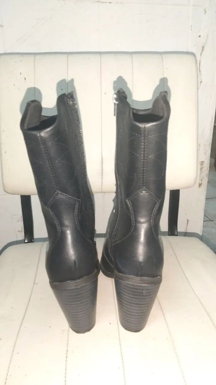 Vendo essa bota  - Foto 2