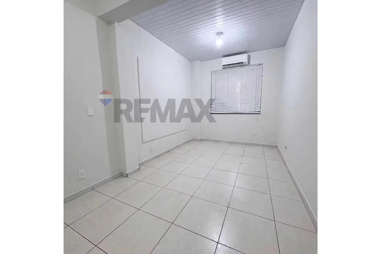 Sala Comercial 20m² em Lins - Alugue Já!