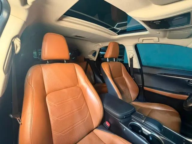 Lexus NX-300 H Luxury 2.5 16V Aut., foto 11 de 11