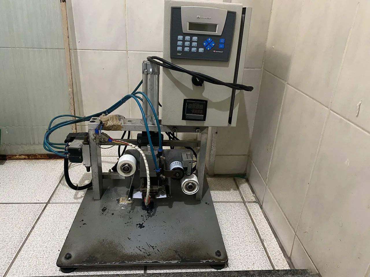 TERMO-DATADOR PNEUMÁTICO DE BANCADA  - Foto 3