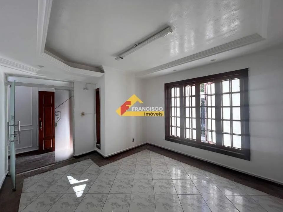Casa Comercial para aluguel, 7 quartos, 1 suíte, 4 vagas, Sidil - Divinópolis/MG - Foto 2