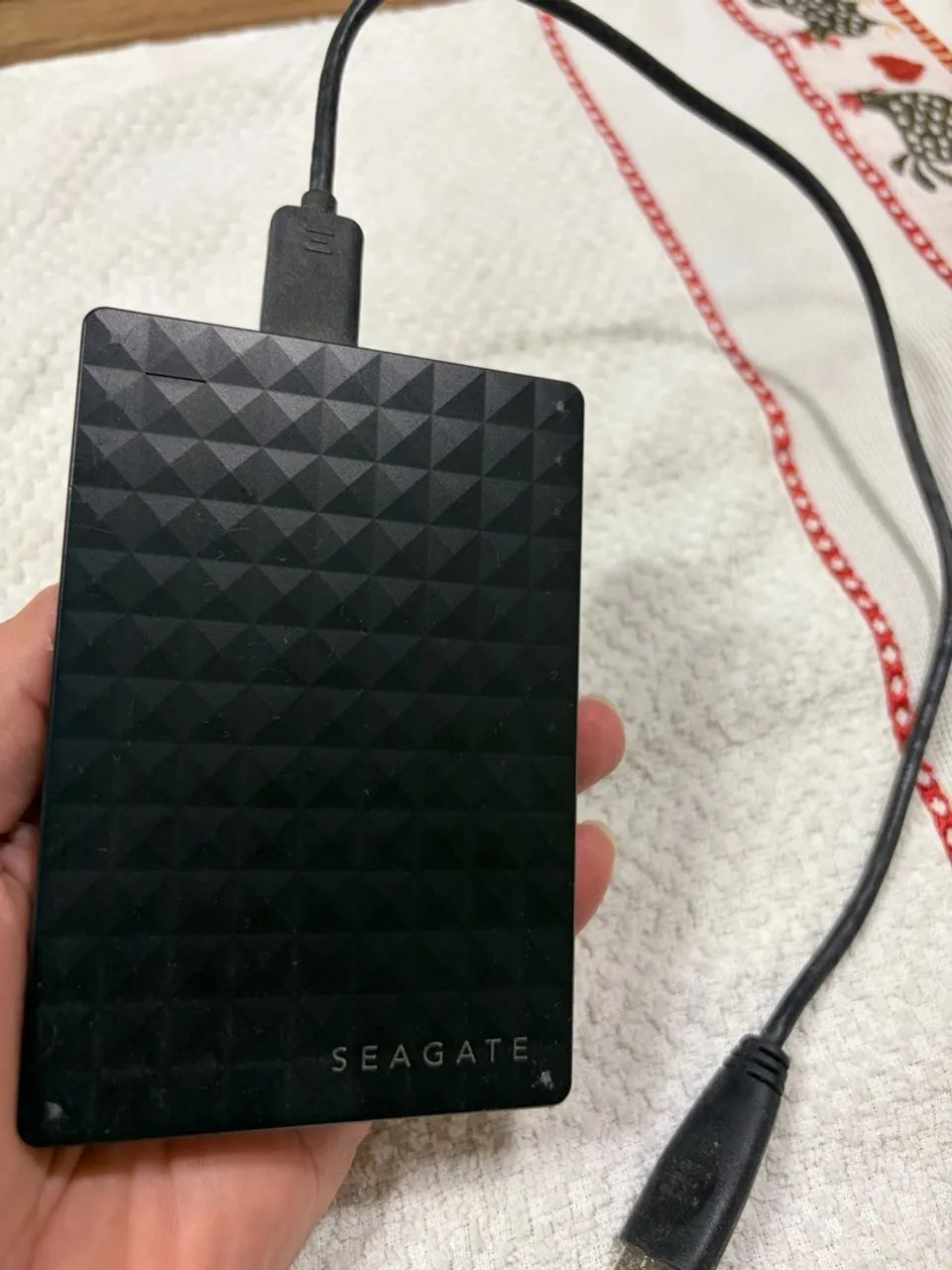 HD externo 2tb portátil Seagate em excelente estado - Foto 4