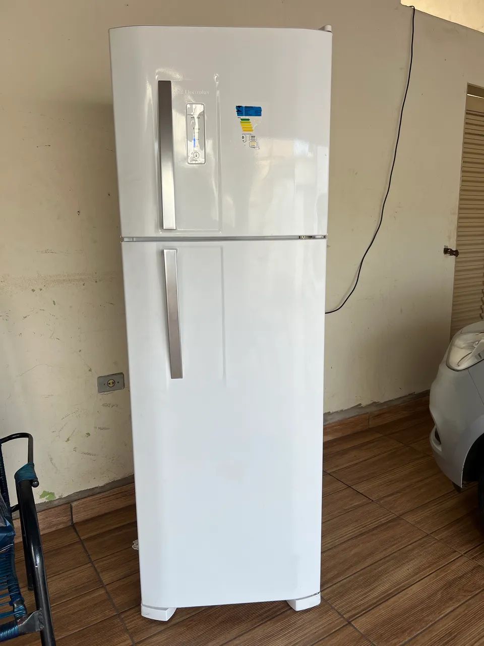 Geladeira frost free eletrolulux Dfn 42   280l