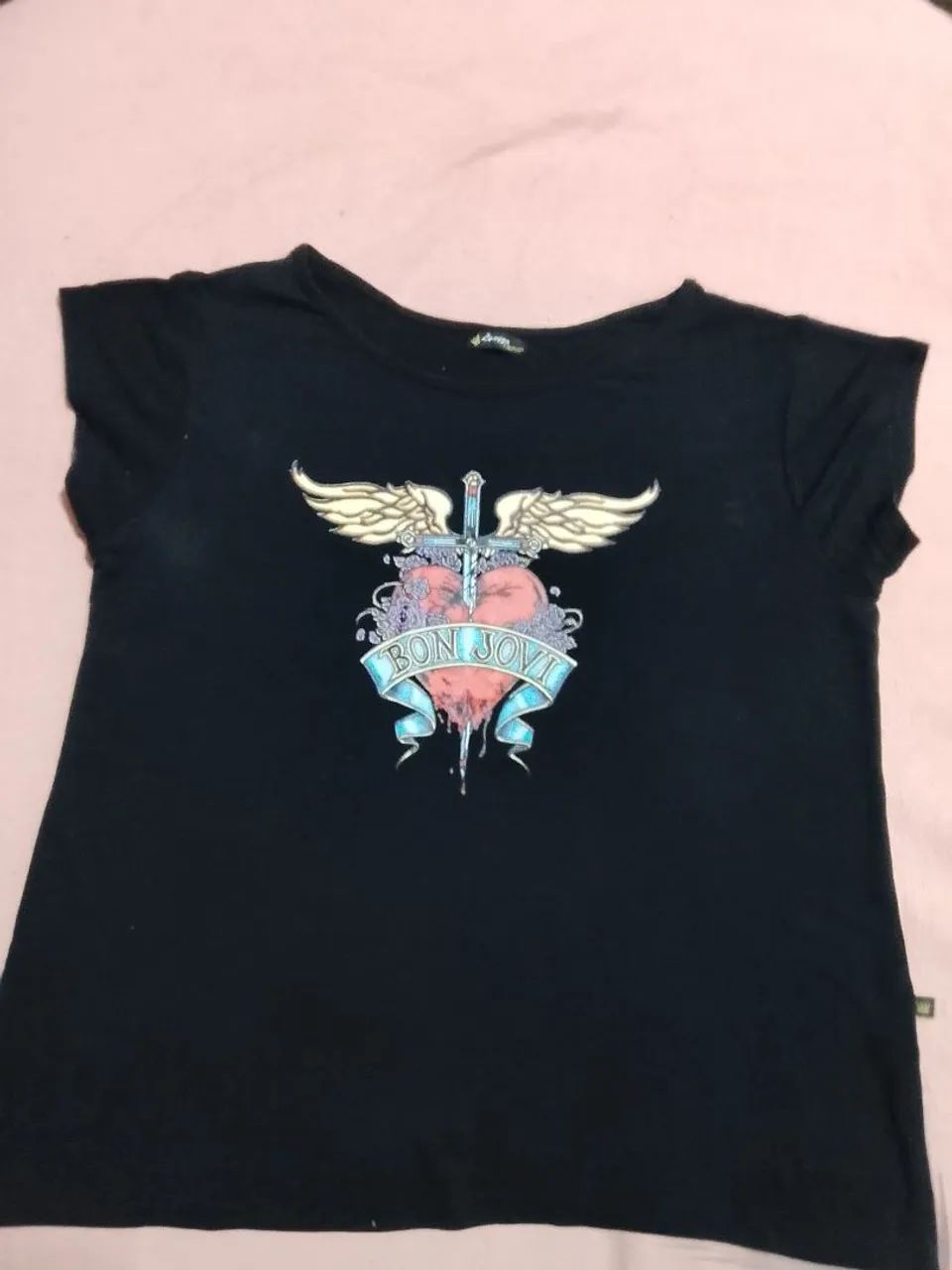 Regata estampada Bon Jovi em bom estado