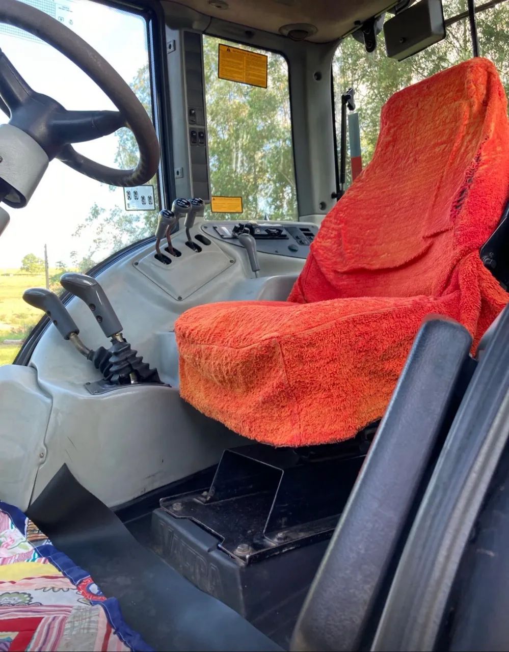 Trator Valtra BH194 ano 2019, 4x4, câmbio manual, com 10.800 horas, em SP - Foto 6