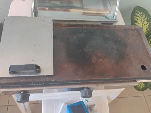Chapa de sanduíche e tapioca e fogão de 02 boca - Foto 3