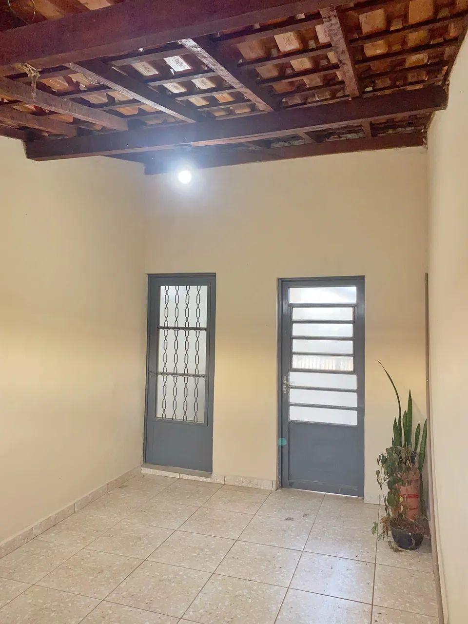 CASA EM ÓTIMA LOCALIZAÇÃO  - Foto 3