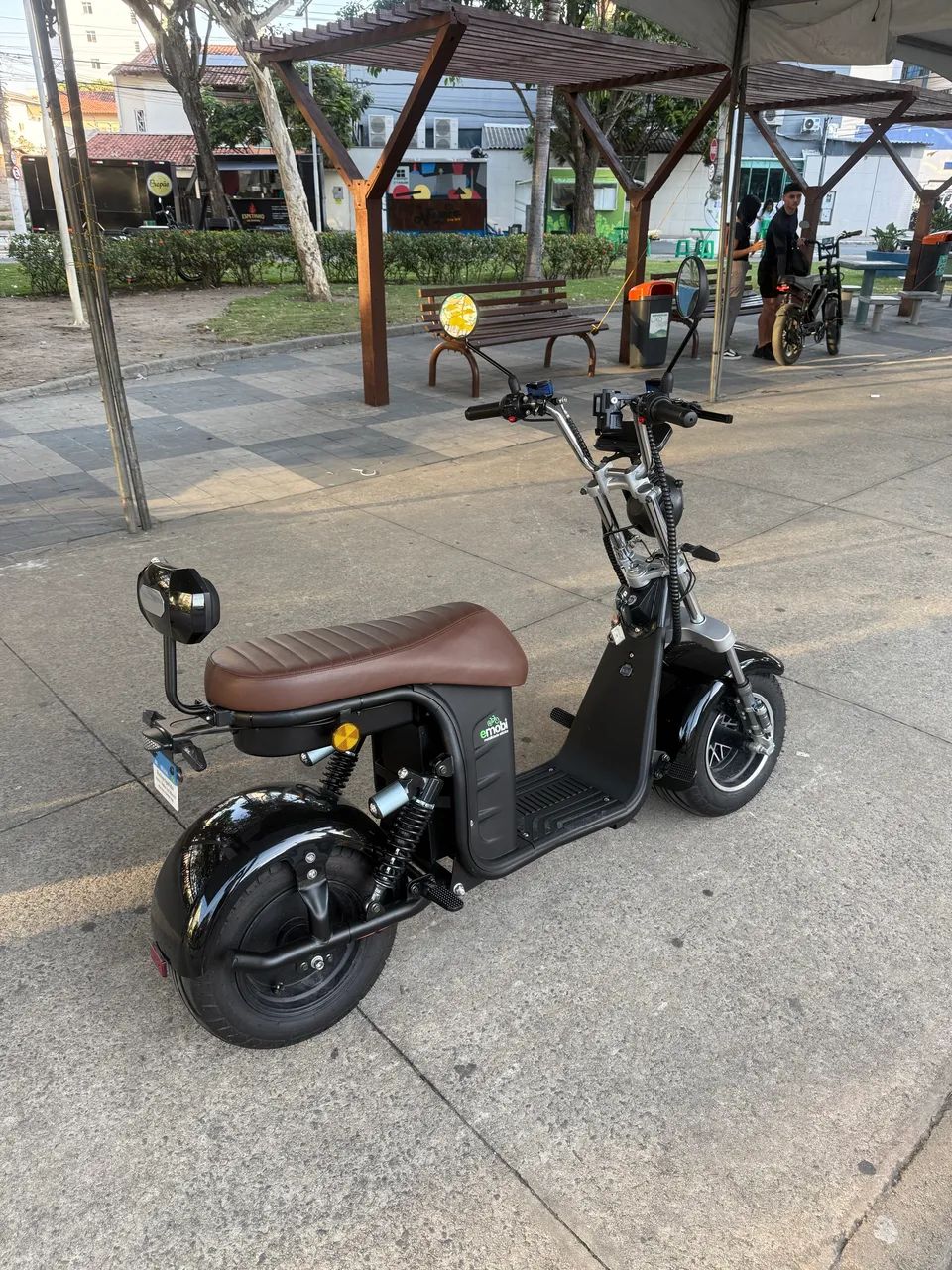 Scooter elétrica R15 2025