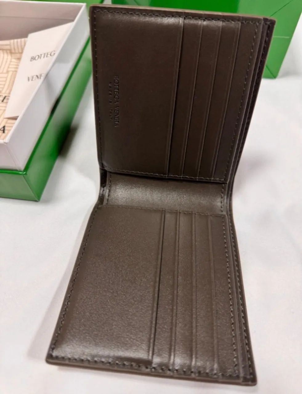 carteira bottega veneta marrom mesclado - Foto 2