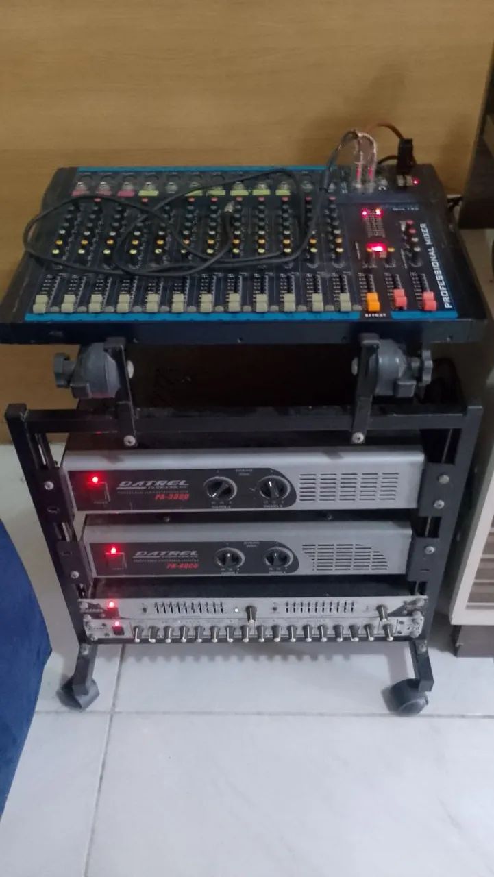 Rack de som completo profissional 