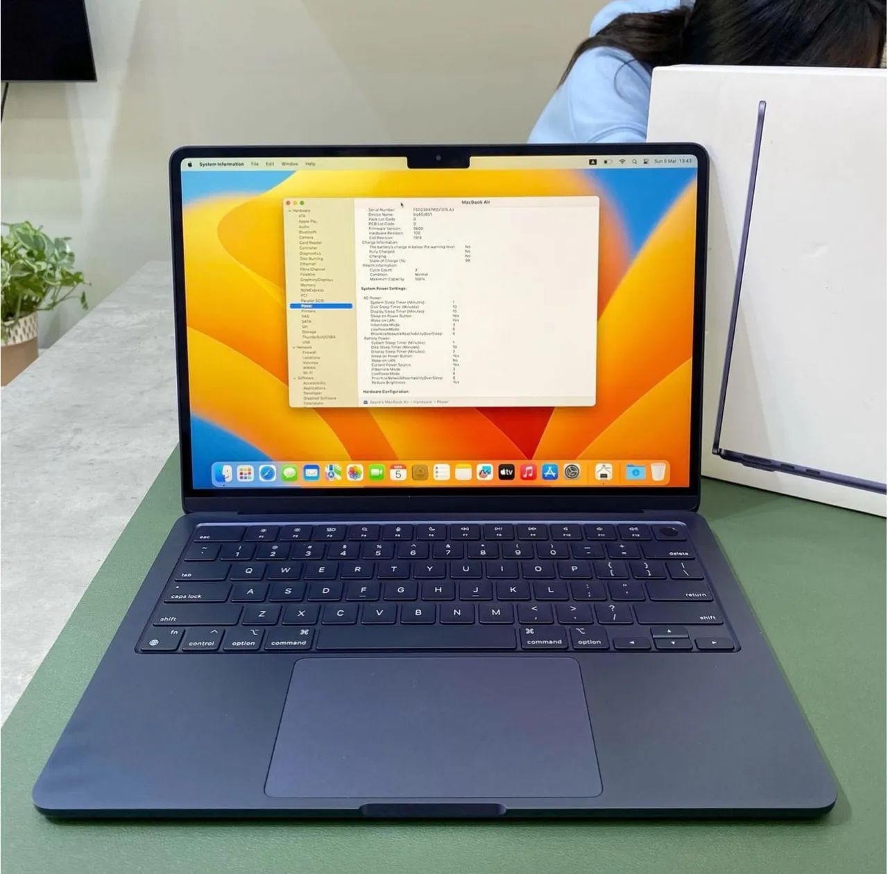 MacBook Air M3 13.6 2023 - Foto 2
