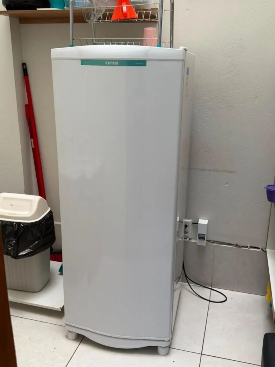 GELEDEIRA ESMALTEC 110W