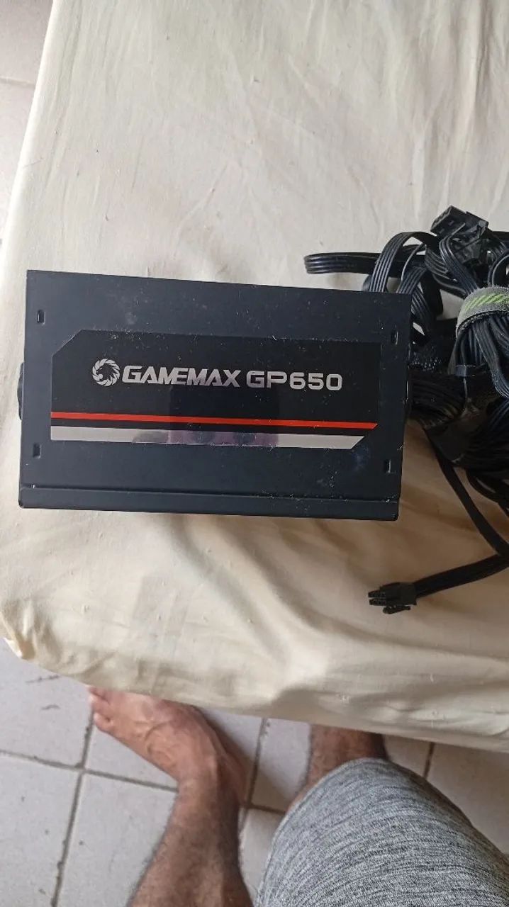 Fonte Gamemax 650w bronze 80 plus