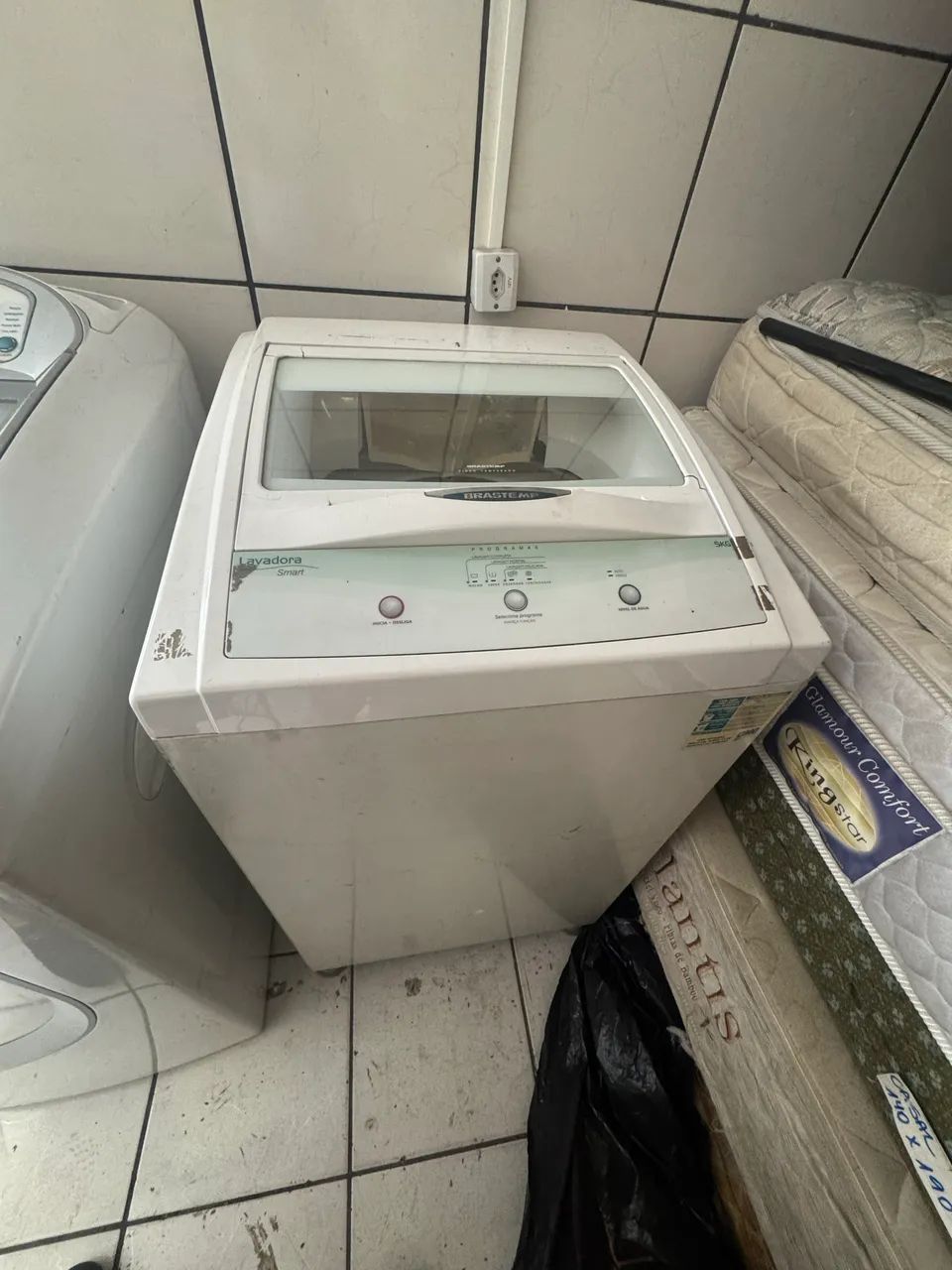Maquina de lavar com defeito para concerto