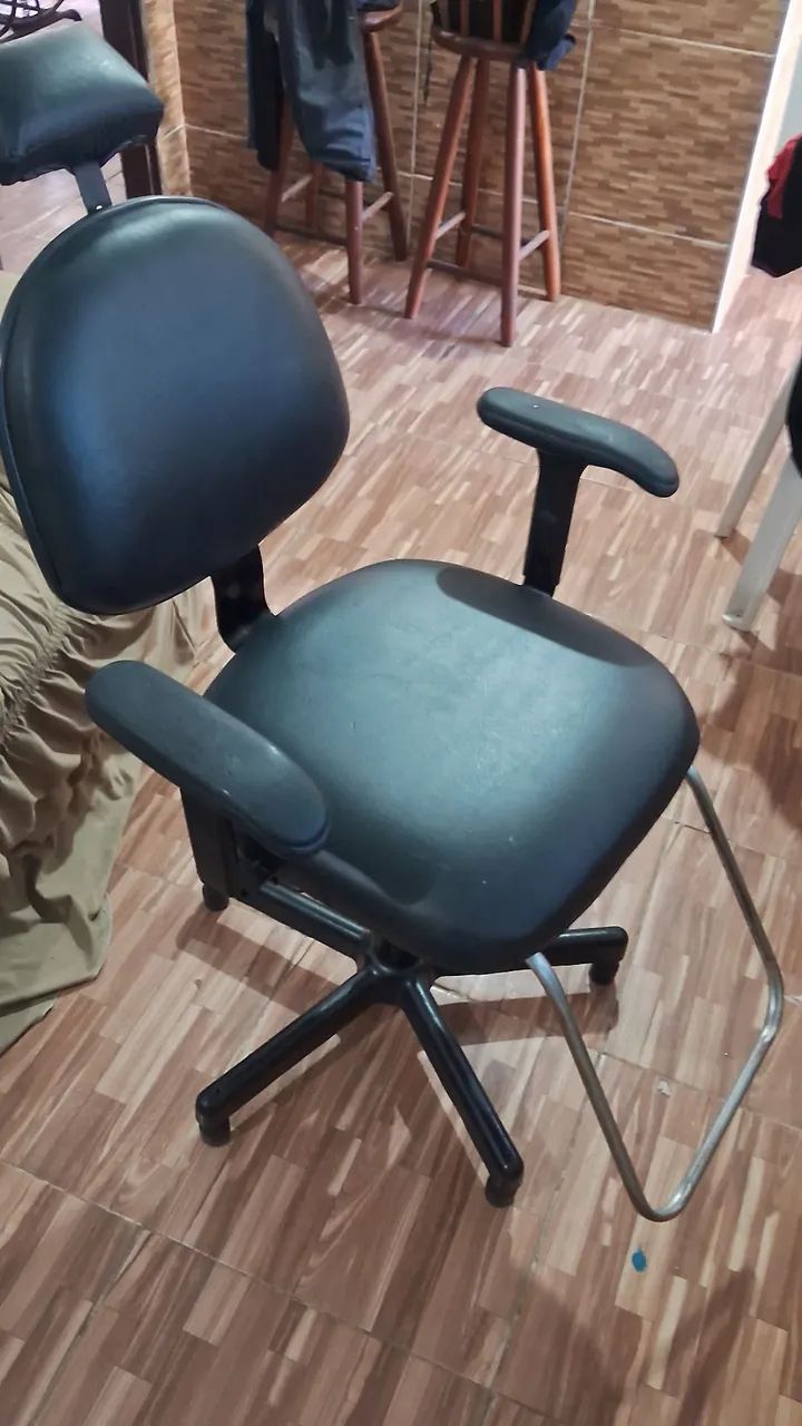 Cadeira Para Salão/Barbearia  - Foto 4