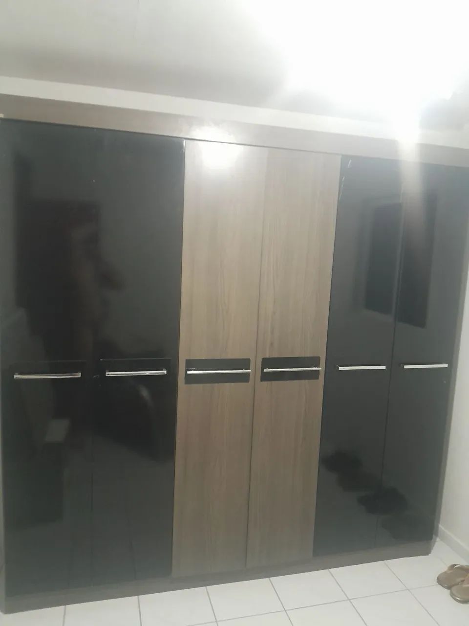 Guarda roupa 6 portas