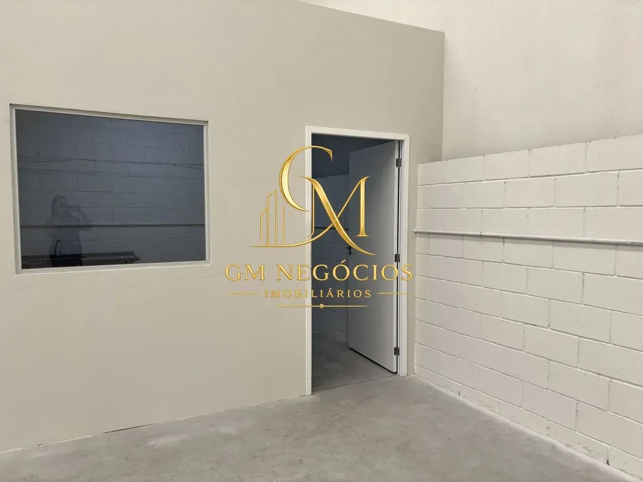 GM Aluga Galpão com 300 m² no Bairro Jardim Santa Maria em Jacarei SP facil acesso a Dutra - Foto 2