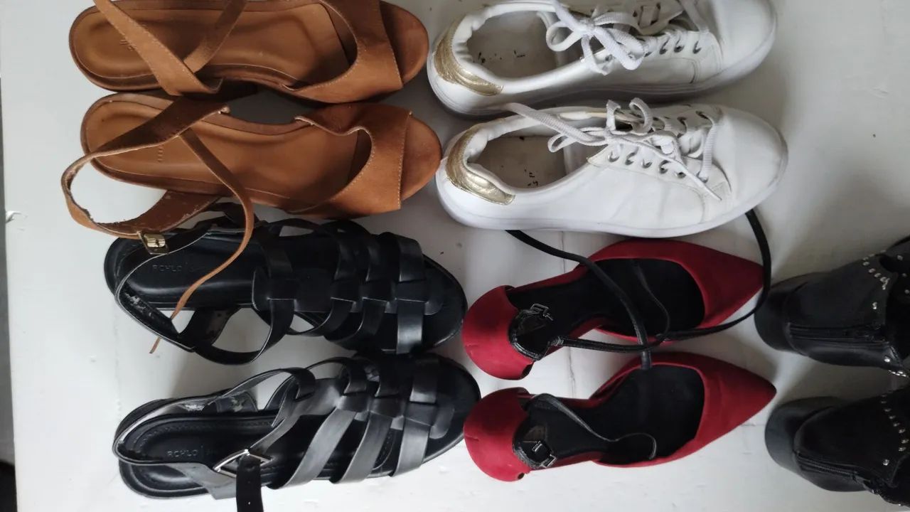 Sapatos, tênis e sandália 