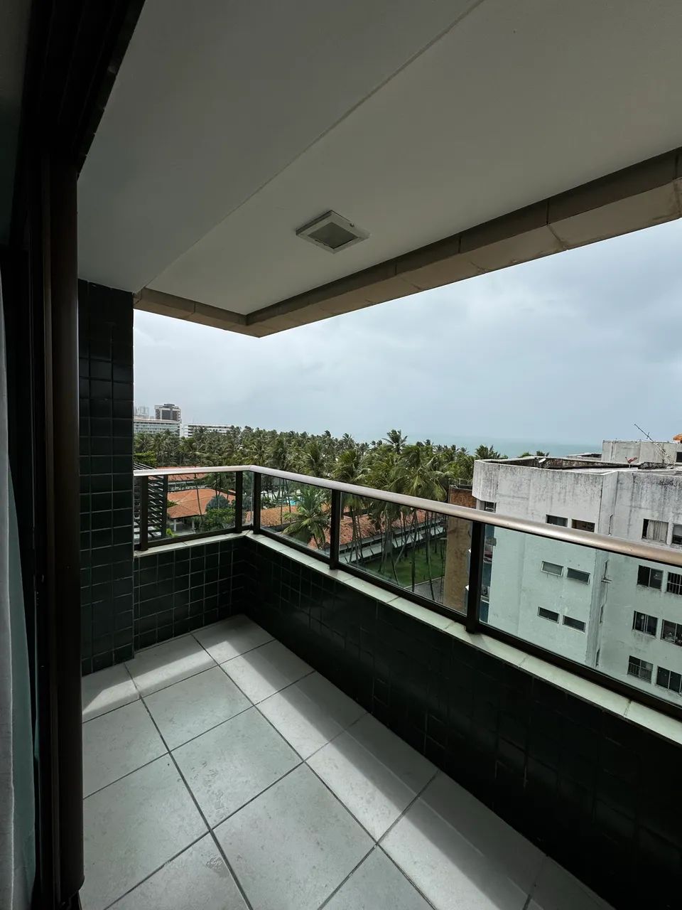 Quarto e sala na quadra da praia - Foto 7