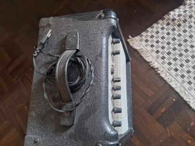 Caixa de som para guitarra - Foto 2