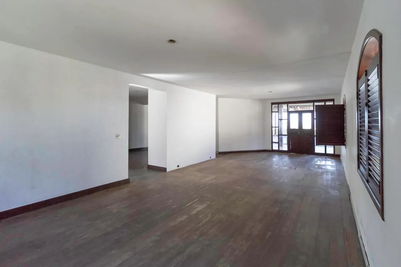 Casa à Venda - São Luíz, 5 Quartos, 500 m2