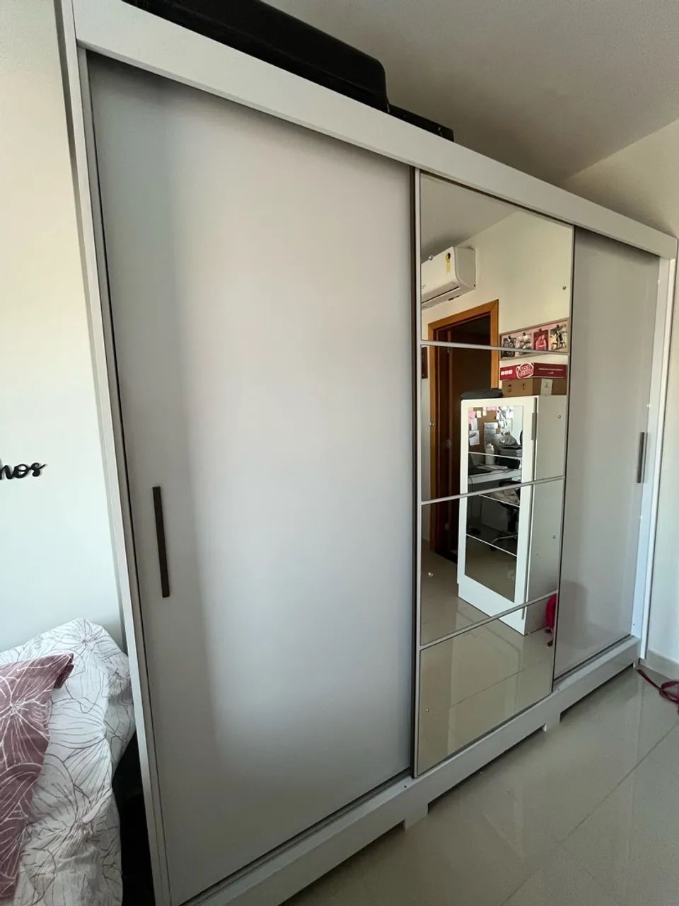 GUARDA-ROUPA 3 PORTAS DE CORRER 