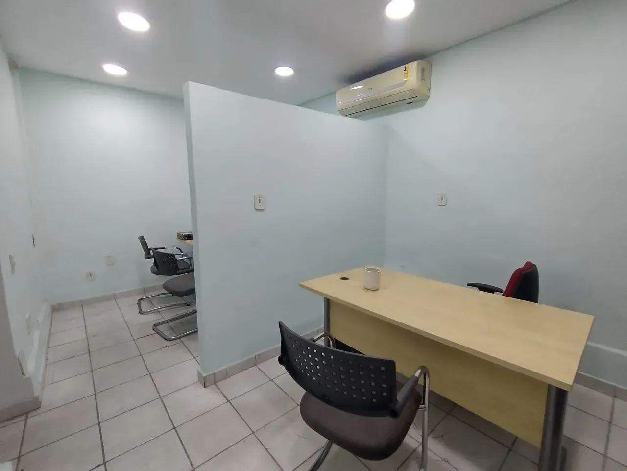 Sala Comercial a poucos metros do BRT e Estação de Trem da Penha! - Foto 3