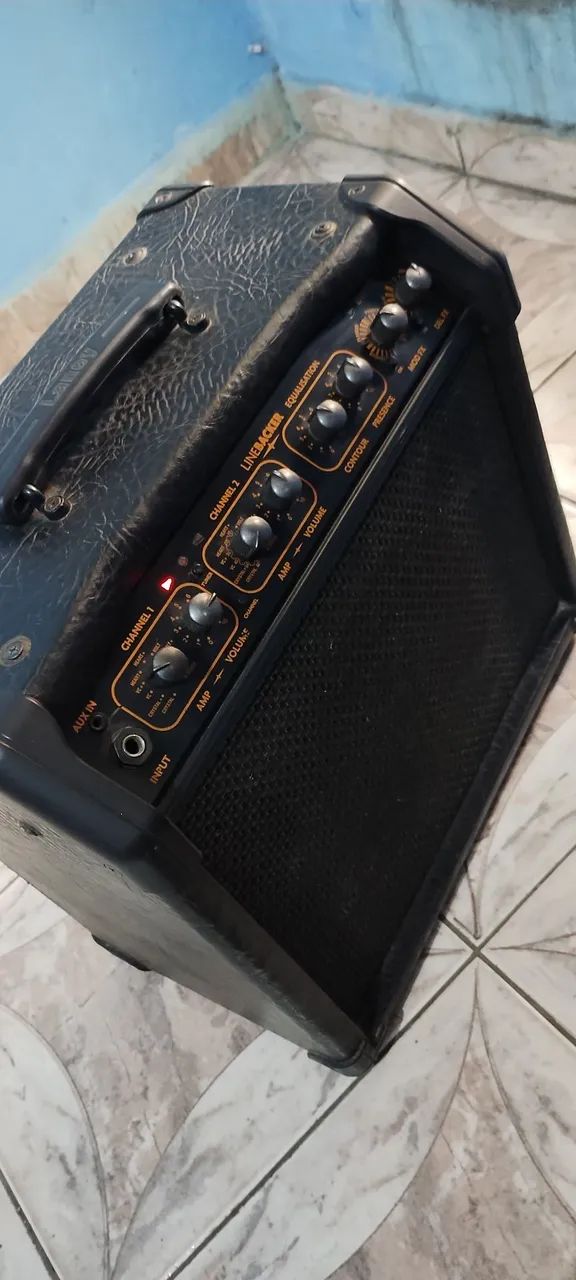 Amplificador Laney Inglês  - Foto 4
