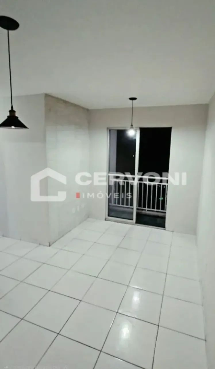 Imóvel para aluguel com 52 metros quadrados com 2 quartos