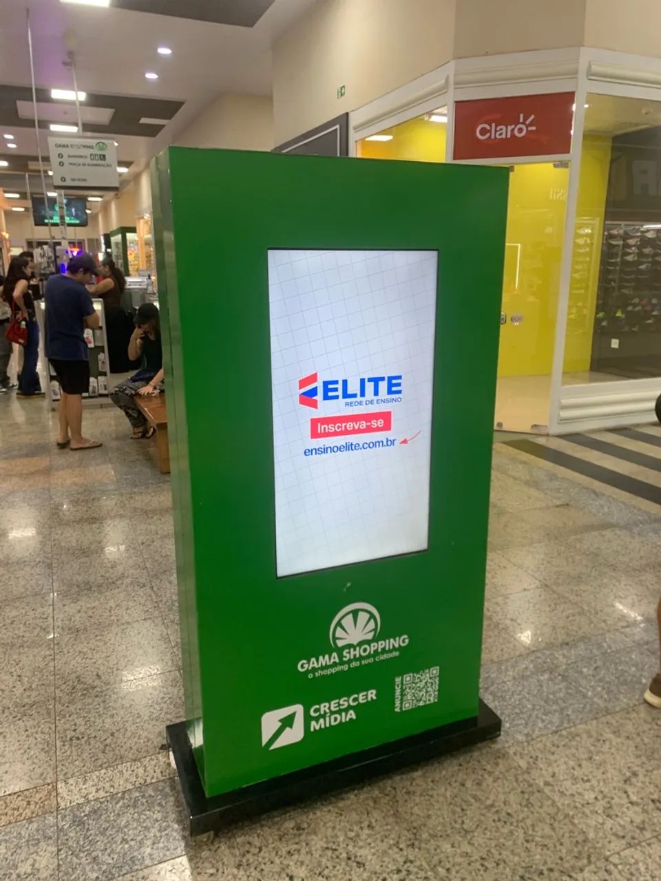 Totem publicitário dupla face 40 polegadas 