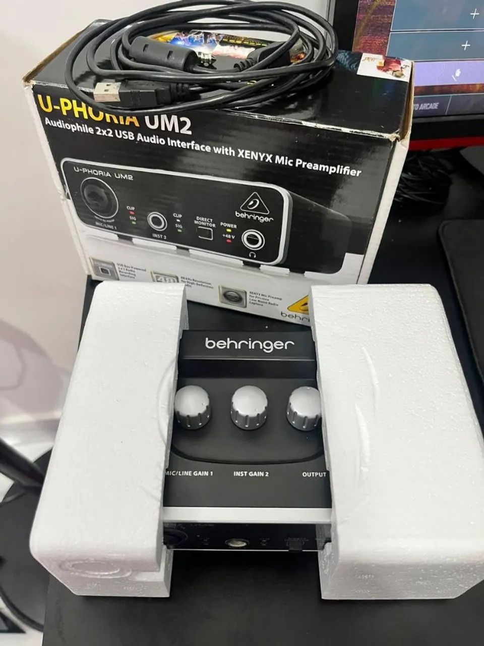 VENDO INTERFACE DE ÁUDIO BEHRINGER UM2 - Foto 2