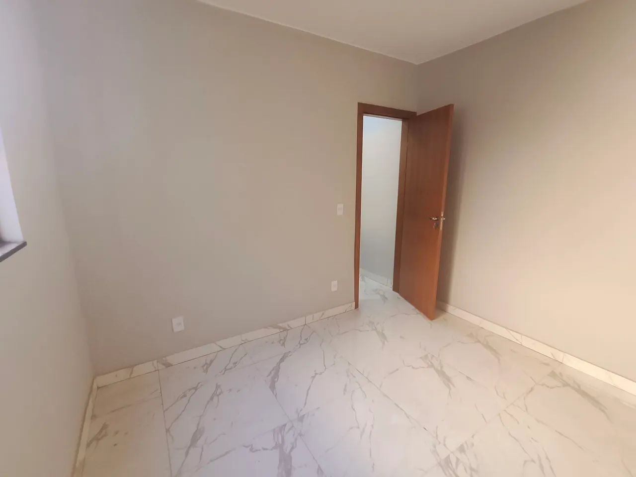 Alugo apartamento 3 quartos QMS 51 A  - Foto 5