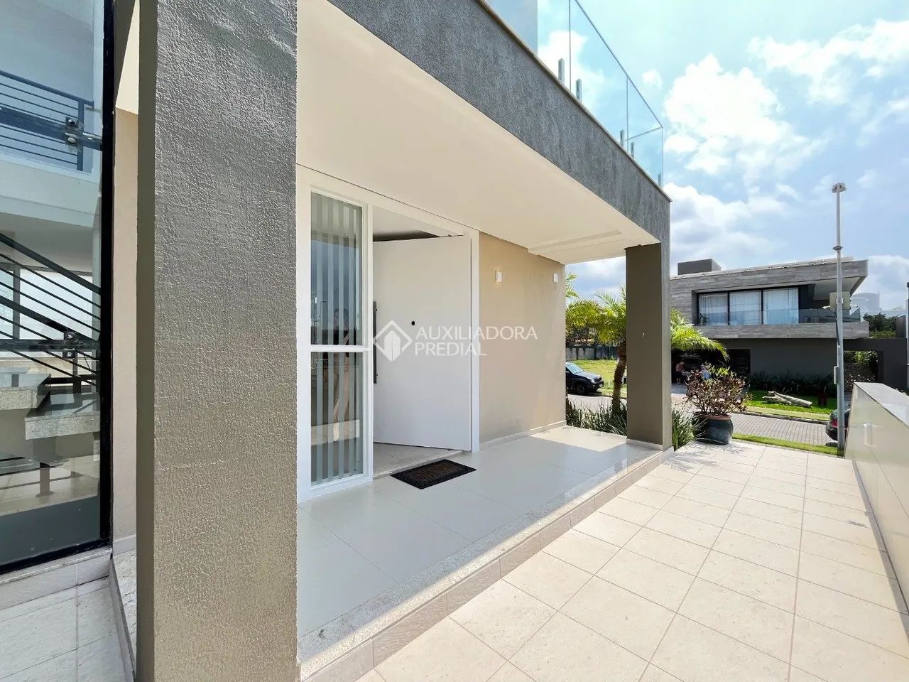 Casa frente mar com 5 quartos e 3 suítes. - Foto 3