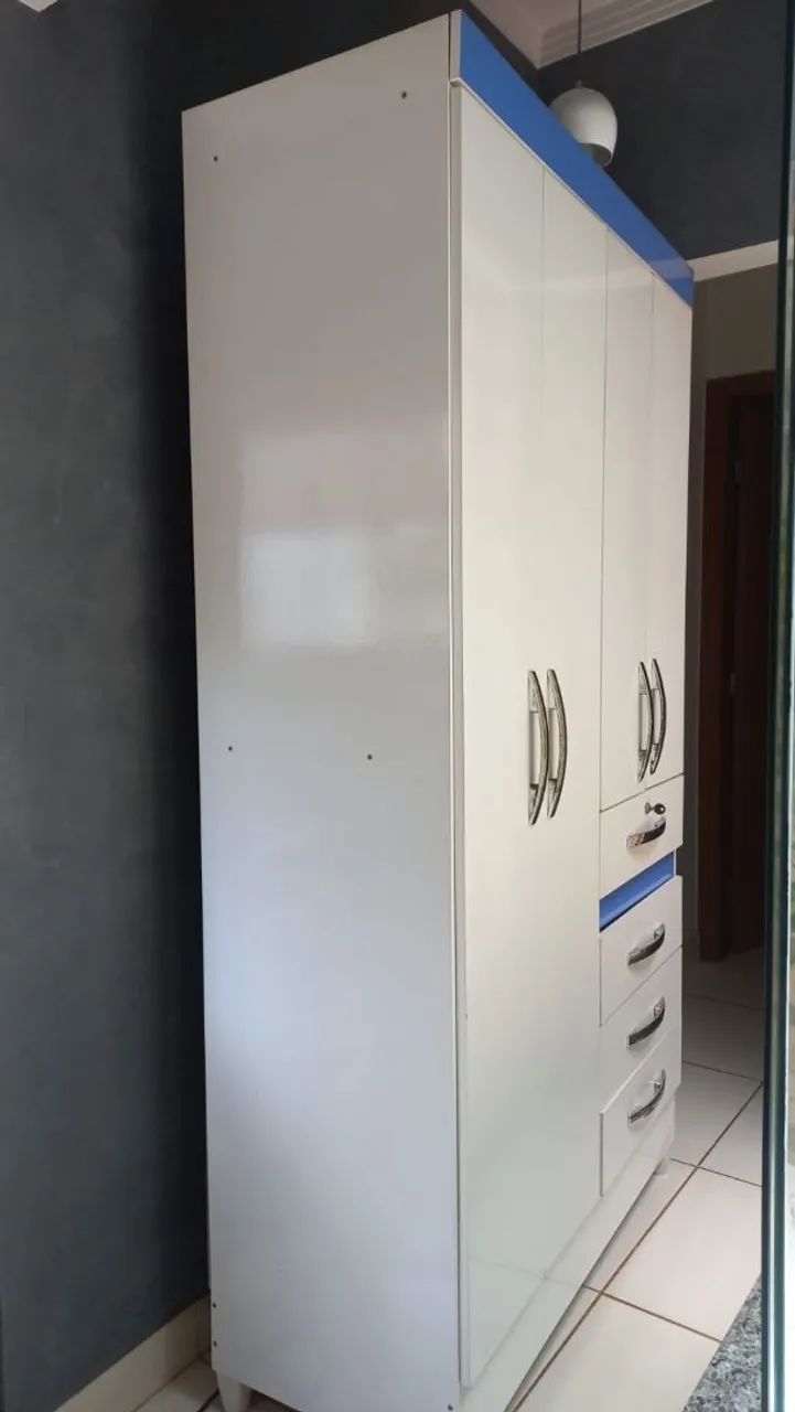 Guarda Roupa solteiro 