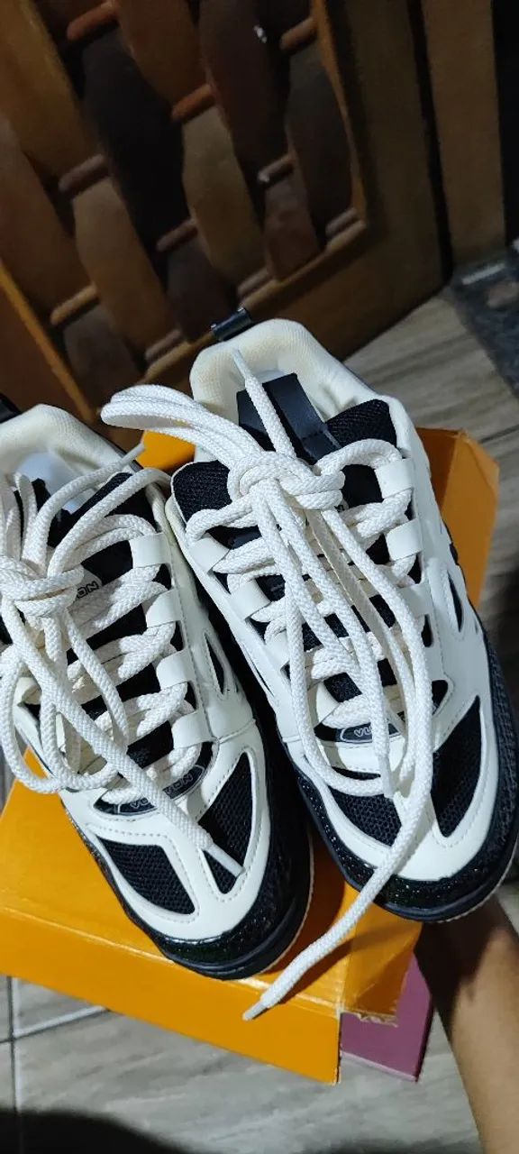 Tênis Louis Vuitton LV tam 41 - Foto 4