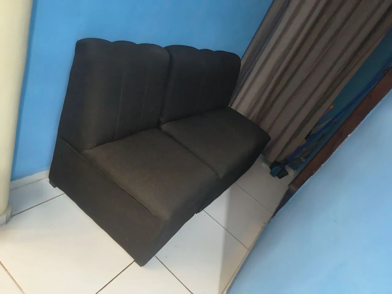 Vende-se conjunto de sofá com 4 lugares. - Foto 2