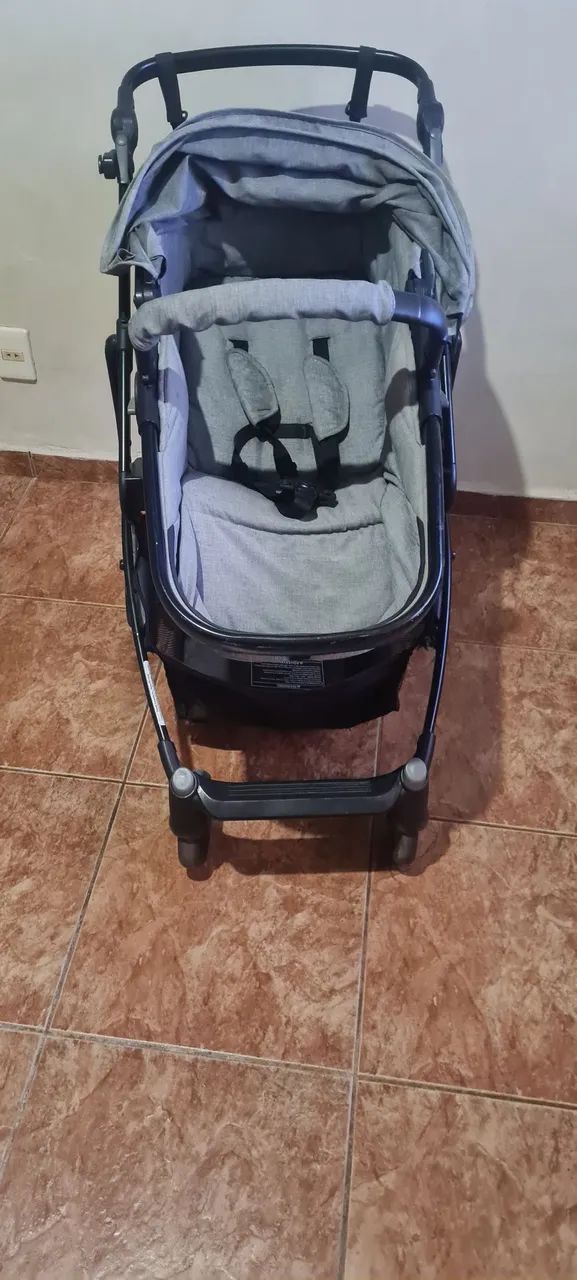 Carrinho + bebe conforto Urbini