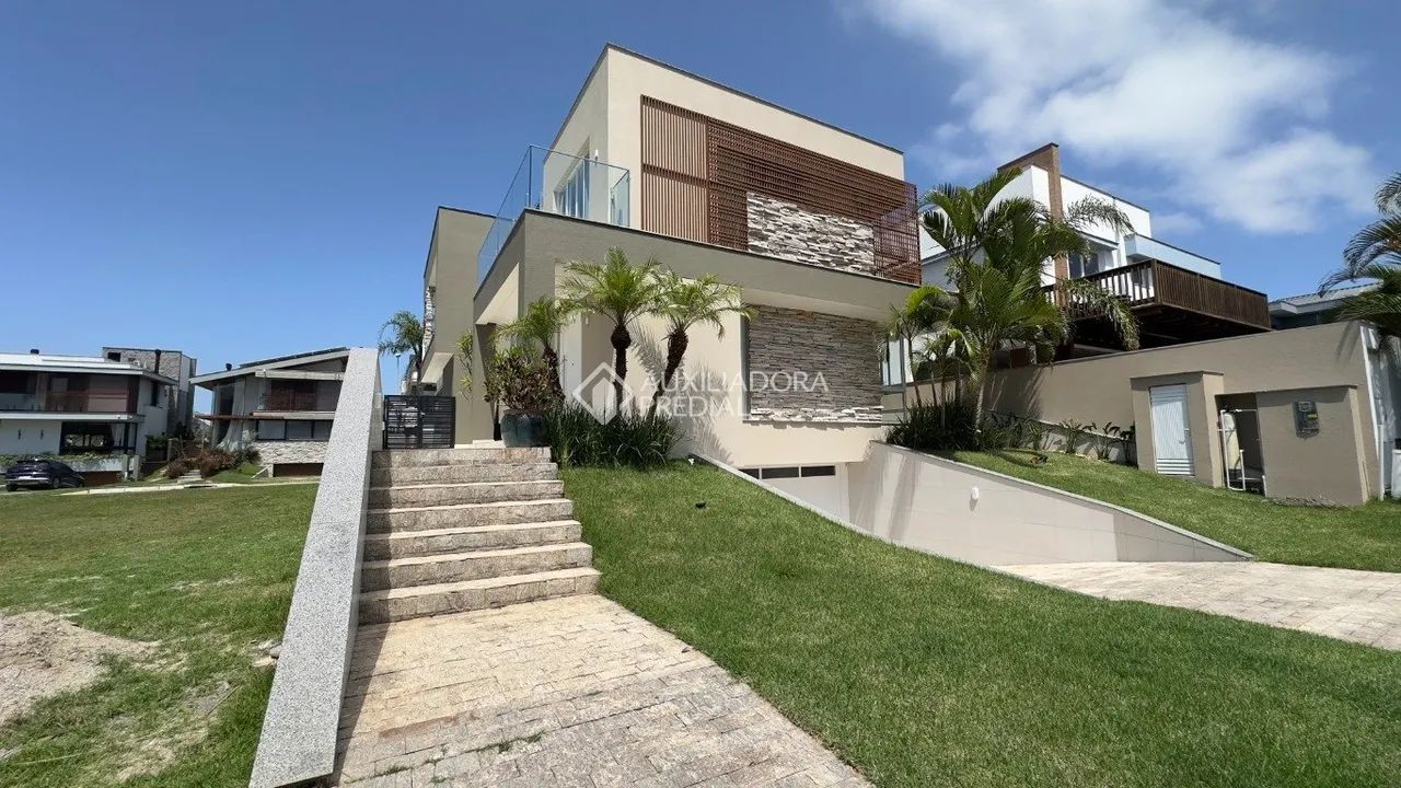 Casa frente mar com 5 quartos e 3 suítes. - Foto 2