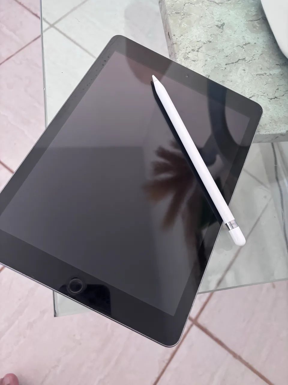 【美品】第6世代iPad 32GB Apple pencilセット Ipad 6 32GB + Apple Pencil 1° geração - Tablets e E-Readers