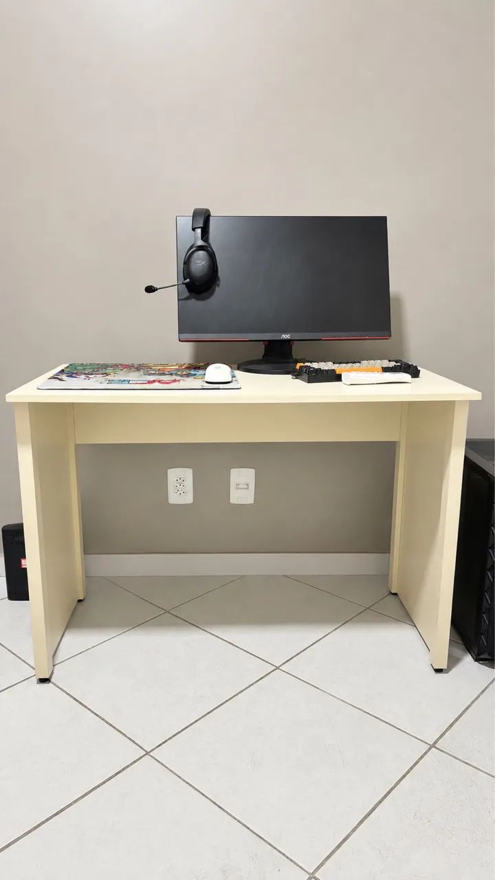 Mesa escritório pequena 